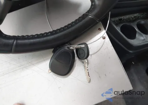 2010 GMC Savana 1500 Lt from USA, damaged, VIN 1GKUGCD46A1130635